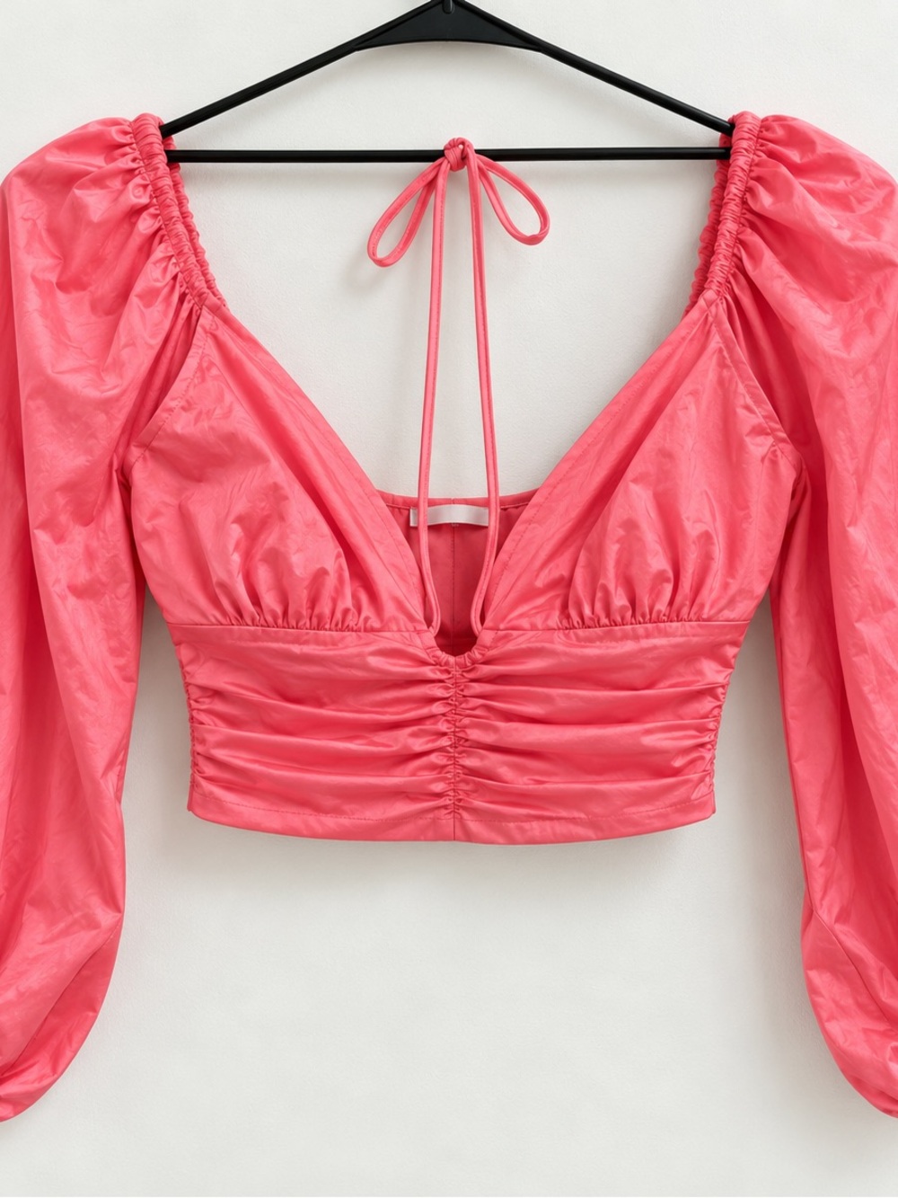 Timing Pink Puff-Sleeve Ruched V-Neck Crop Top